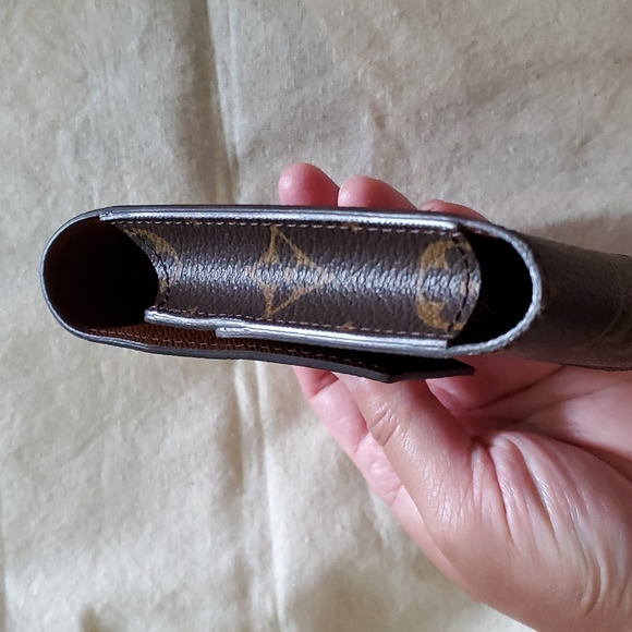 Louis Vuitton Card Case - Picture 7 of 9